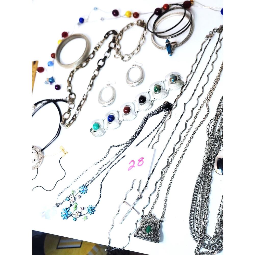 *28*  1LB 9OZ Chains Flower Purse Necklace Earrings Ring & Bracelets Jewelry Lot